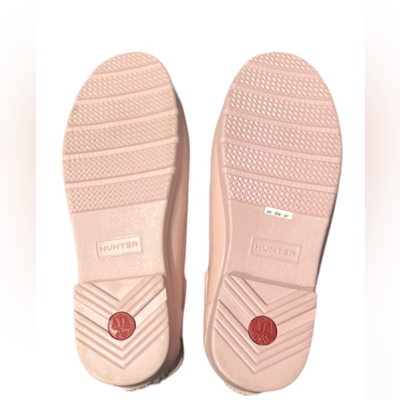 Sz 7. NWOT Hunter pink rain boots - Picture 6 of 7